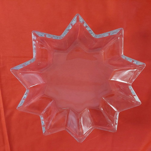 Large crystal serving platter used 45cm diameter star shape with 10 points