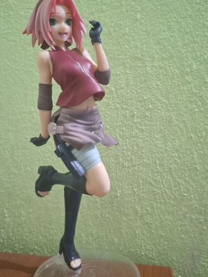 Sasuke Sakura figures used, set only