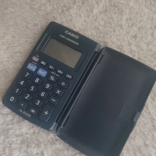 Casio Calculator HL-820ER like new