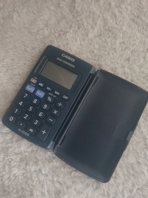 Калкулатор Casio HL-820ER като нов