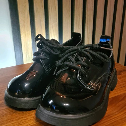 Formal patent leather shoes size 27 new black