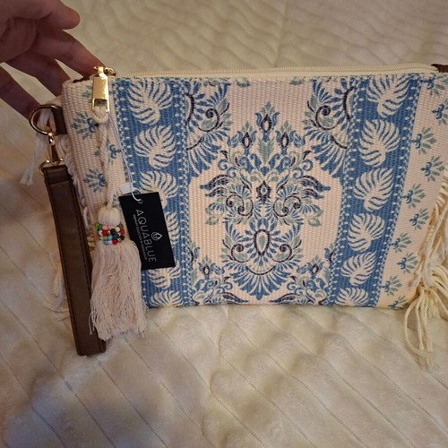 Aguablue vintage handbag new, white and blue