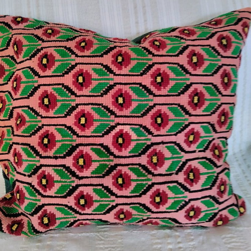 Large embroidered pillow new 60x50 cm