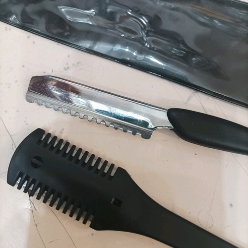 Haircut razors set of 2 ergonomic new
