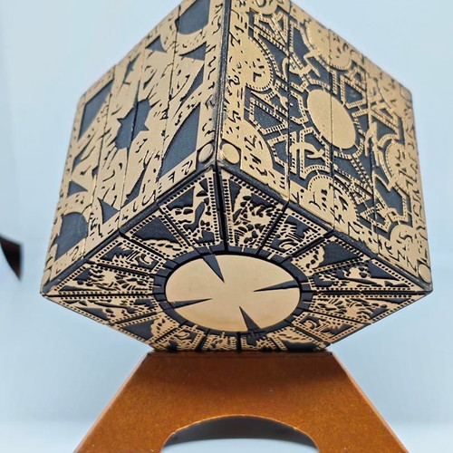 Hellraiser Lament Configuration decorative cube like new