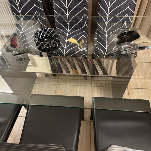Dining set with glass, buffet and 6 chairs like new, Italian