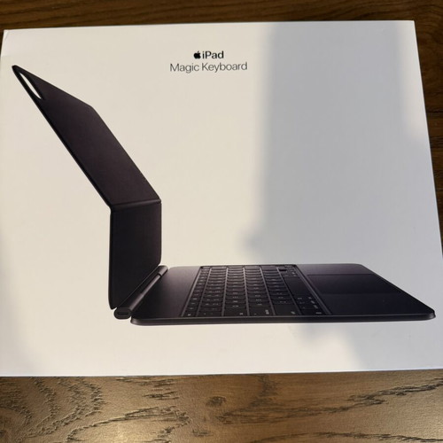 iPad Pro M5 13 with Magic Apple Keyboard, Apple Pencil Pro, Nomad folio case, tempered glass