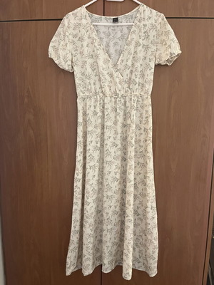 Shein floral dress small like new, beige
