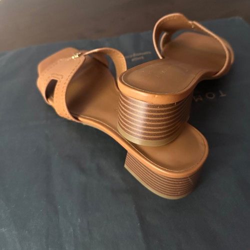 Tommy Hilfiger platform sandals size 38, camel