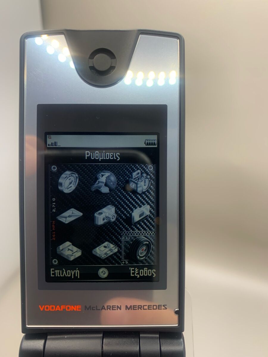 Vodafone McLaren Mercedes GX29 cell… - € 99,00 - Vendora.cy