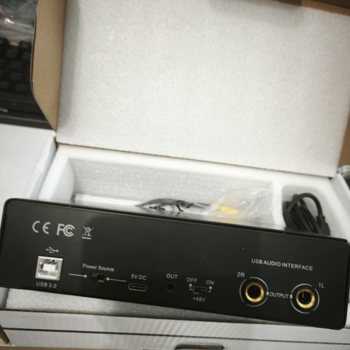 Sound card for computer like new with all accessories in box