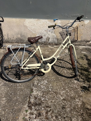 Women's city bicycle used, V-Brakes