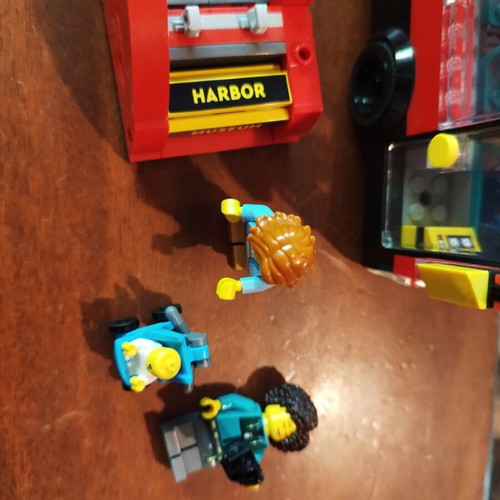 Lego London bus like new with minor missing pieces