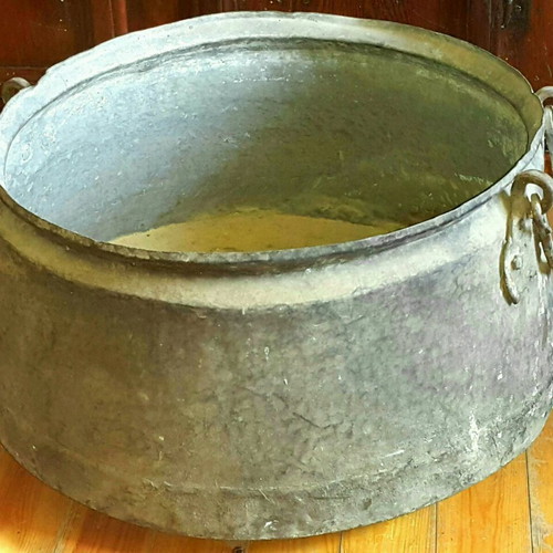 Vintage large collectible cauldron used