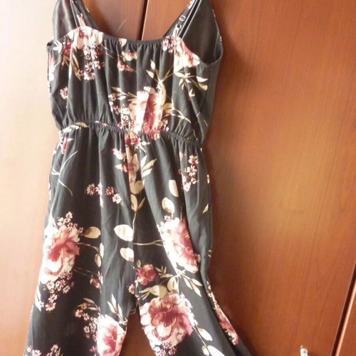 MELA LONDON floral print black jumpsuit medium used