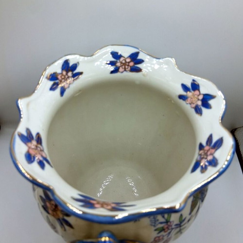 Vintage Delf porcelain table vase like new
