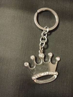 Crown keychain used, silver
