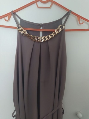 Dress size M in excellent condition, above knee length