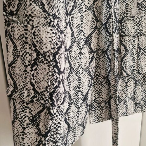 Arpyes blazer like new, animal print, black and grey