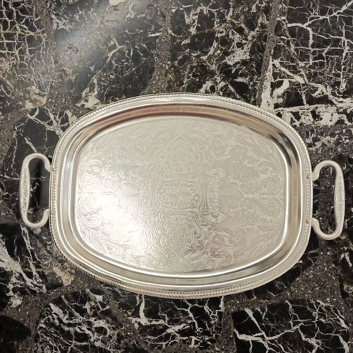 Oval silver-plated serving tray vintage used with engraved decoration