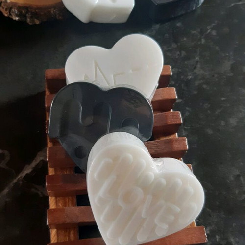 Soap gift set like new with handmade soaps and soap dish