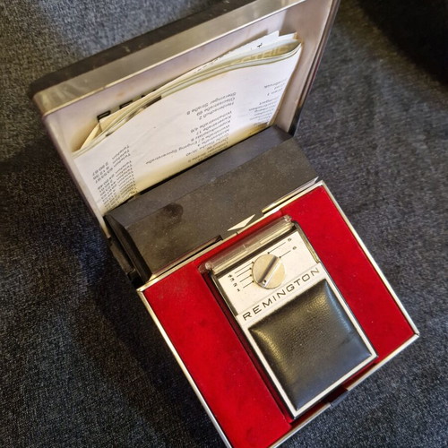 Remington Vintage Electric Shaver like new