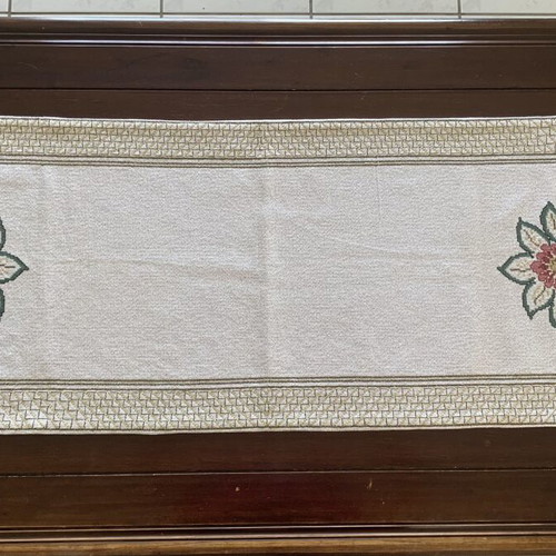Handmade vintage table runner unused with gold thread and tassels 105x40 cm