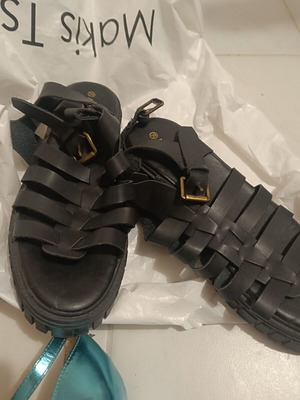 Flatform gladiator sandals new without box