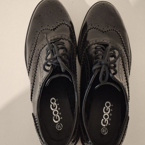 Oxford shoes GoGo Shoes like new, black, brogue style, size 38
