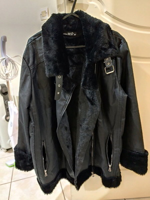 Women's black jacket with fur like new, size S