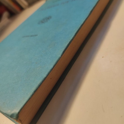 Ta Scholia tou Tritou used essay by Manos Hadjidakis