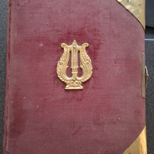 Antique Victorian photo album used, 31 authentic photos (1890-1940)