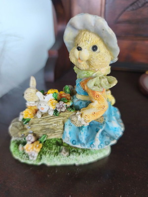 Decorative figurine used for room decoration