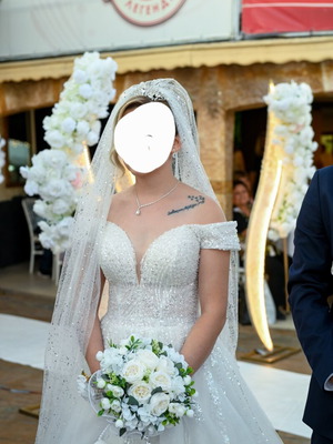 Wedding dress like new with veil and shoes, white, sizes S and M