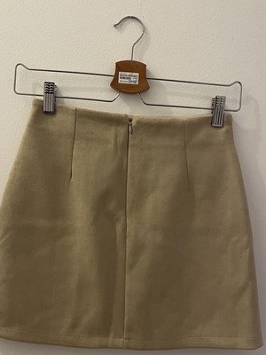 Pull&Bear beige mini skirt like new