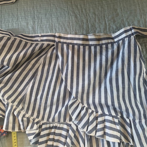 Stripe wrap skirt with frill size XS like new, Shein