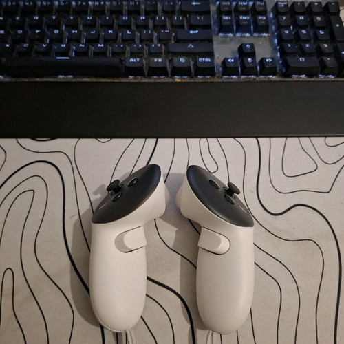 Meta Quest 3S 128GB like new VR headset - € 260,00 - Vendora.cy