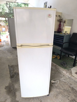 LG No Frost Refrigerator used, full working order