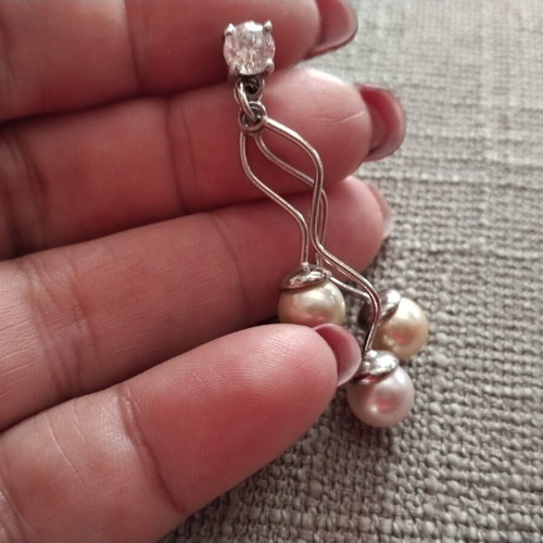 Dangling earrings with multi-tone pearls and zirconia like new