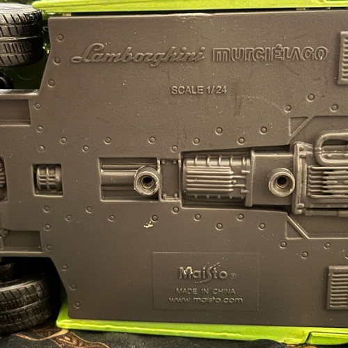 Lamborghini green 1:24 like new
