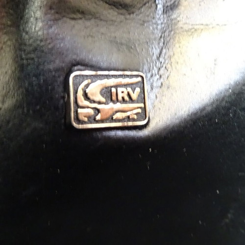 IRV vintage handbag gray croc embossed like new