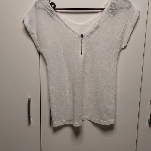 Stradivarius women's short-sleeve t-shirt XS like new, white