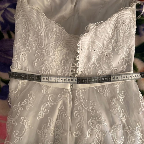 Maggie Sottero wedding dress used, white lace, size 10