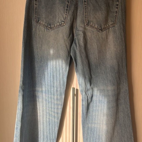 Stradivarius M loose fit jeans with rips like new
