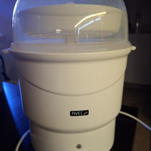 Avec steam steriliser used, for 6 feeding bottles