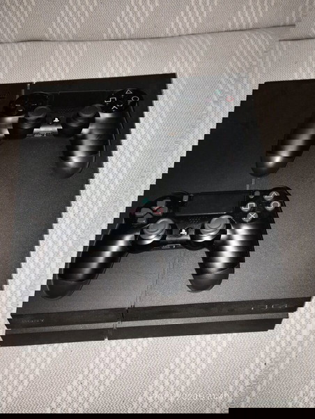 Playstation 4 500 gb με 2 τηλεχειριστήρια + εξωτερικός δίσκος