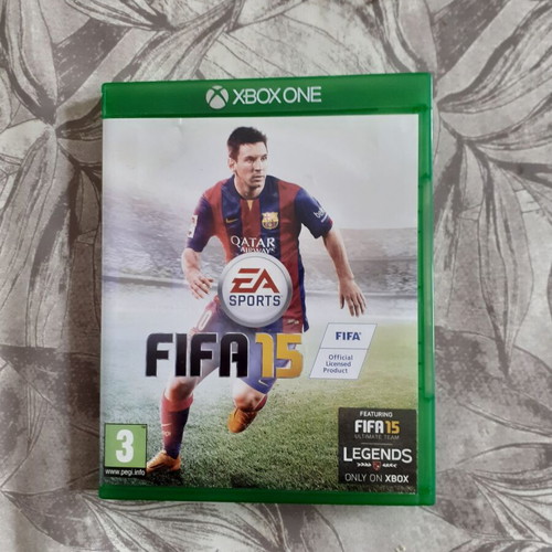 Xbox One games pack like new, includes FIFA 15 and FIFA 21