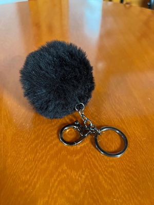 Keychain black pompom like new