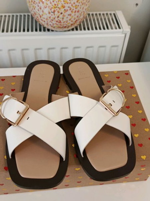 Leather flat mules Marks & Spencer new, white and brown, size 38