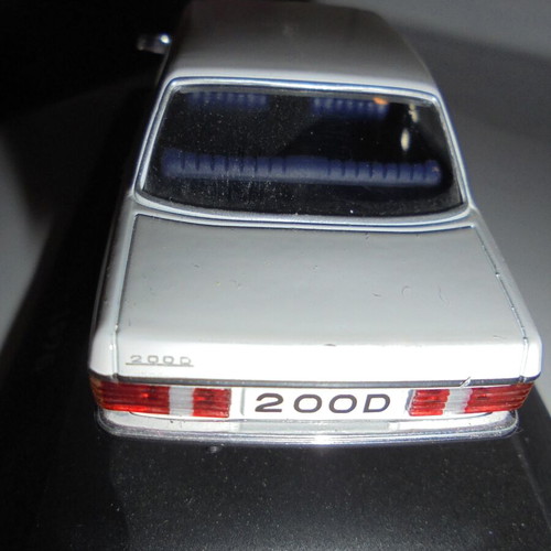 Mercedes-Benz 200D 1976 1:43 white miniature car new